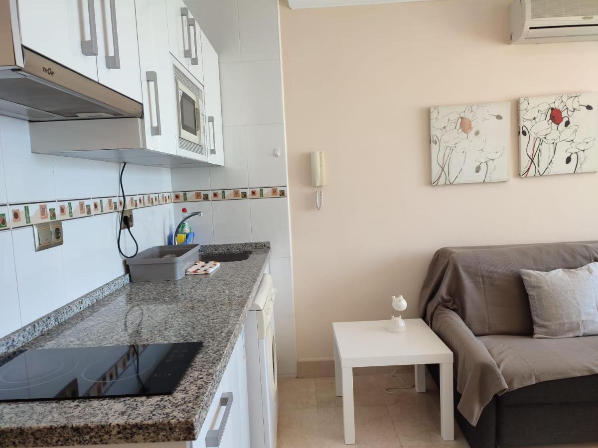 Turisstiko La Roca Chica 2 Apartment Torremolinos Exterior photo