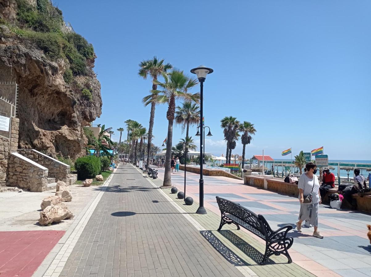 Turisstiko La Roca Chica 2 Apartment Torremolinos Exterior photo